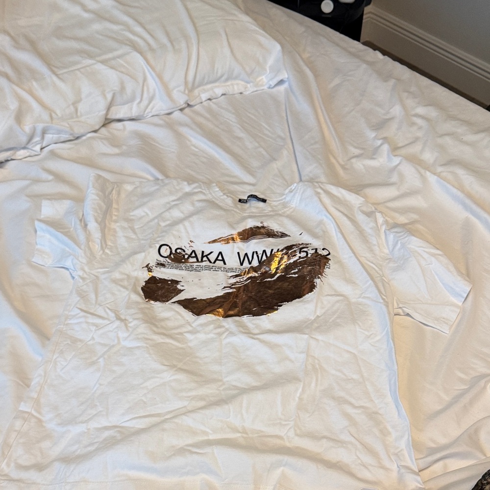 Zara White Graphic Short Sleeve Tee